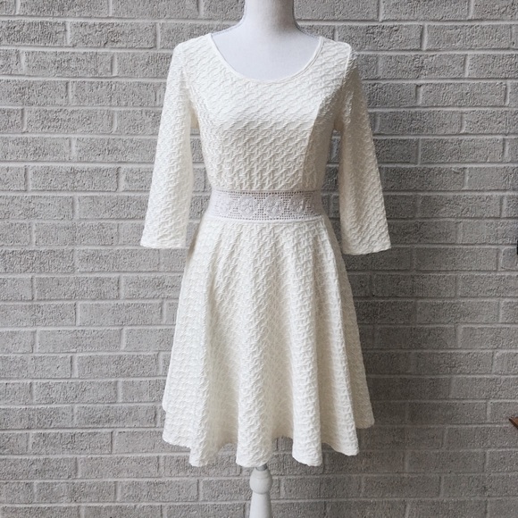 American Rag Ivory Dress Flared Skirt Size Medium - Picture 1 of 5